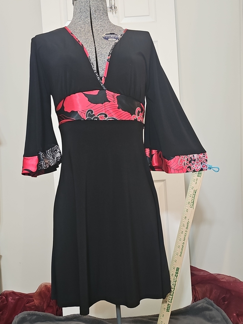 Hot Tempered dress Size S